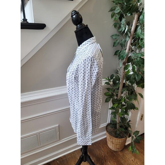 Patagonia Button Up Shirt Women's Size 6 White Blue Organic Cotton Long Sleeve - Picture 5 of 15